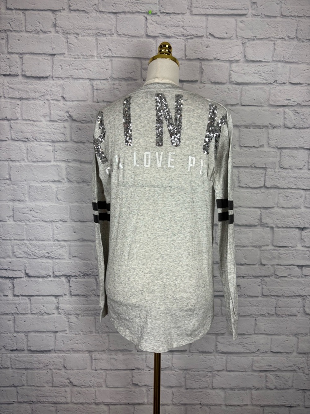Victoria’s Secret pink sequin top size XS - Picture 4 of 7